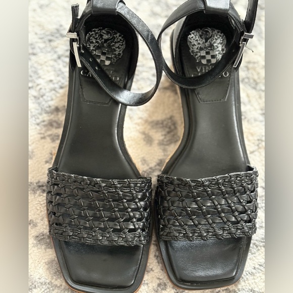Vince Camuto Bretandi Adjustable
Espadrille Wedge...6.5 - Picture 2 of 5